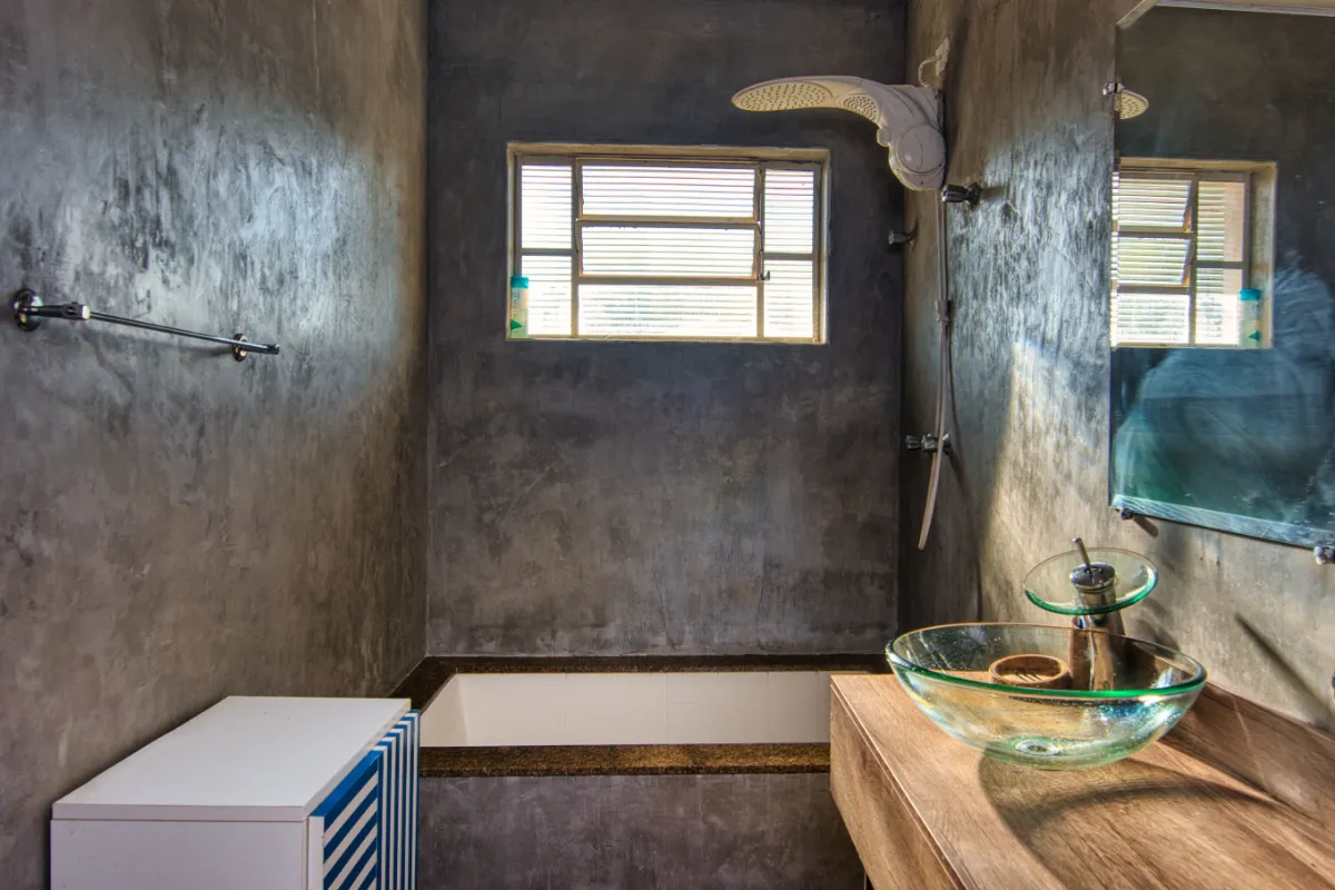 Imagem Casa para venda em Toriba com 3 quartos, sendo 2 suítes, 250m2