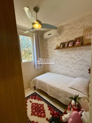 Imagem Casa de 3 dormitórios em condomínio nas Mercês - Uberaba