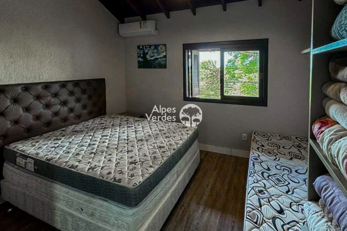 Imagem Vende-se Apartamento em Gramado, com 02 dormitórios