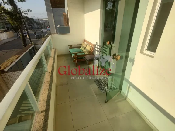Imagem Sobreposta alta Duplex com 3 suítes e ampla área de lazer no andar Superior no Bairro da Ponta da Praia por R$ 1.300.000,00 !