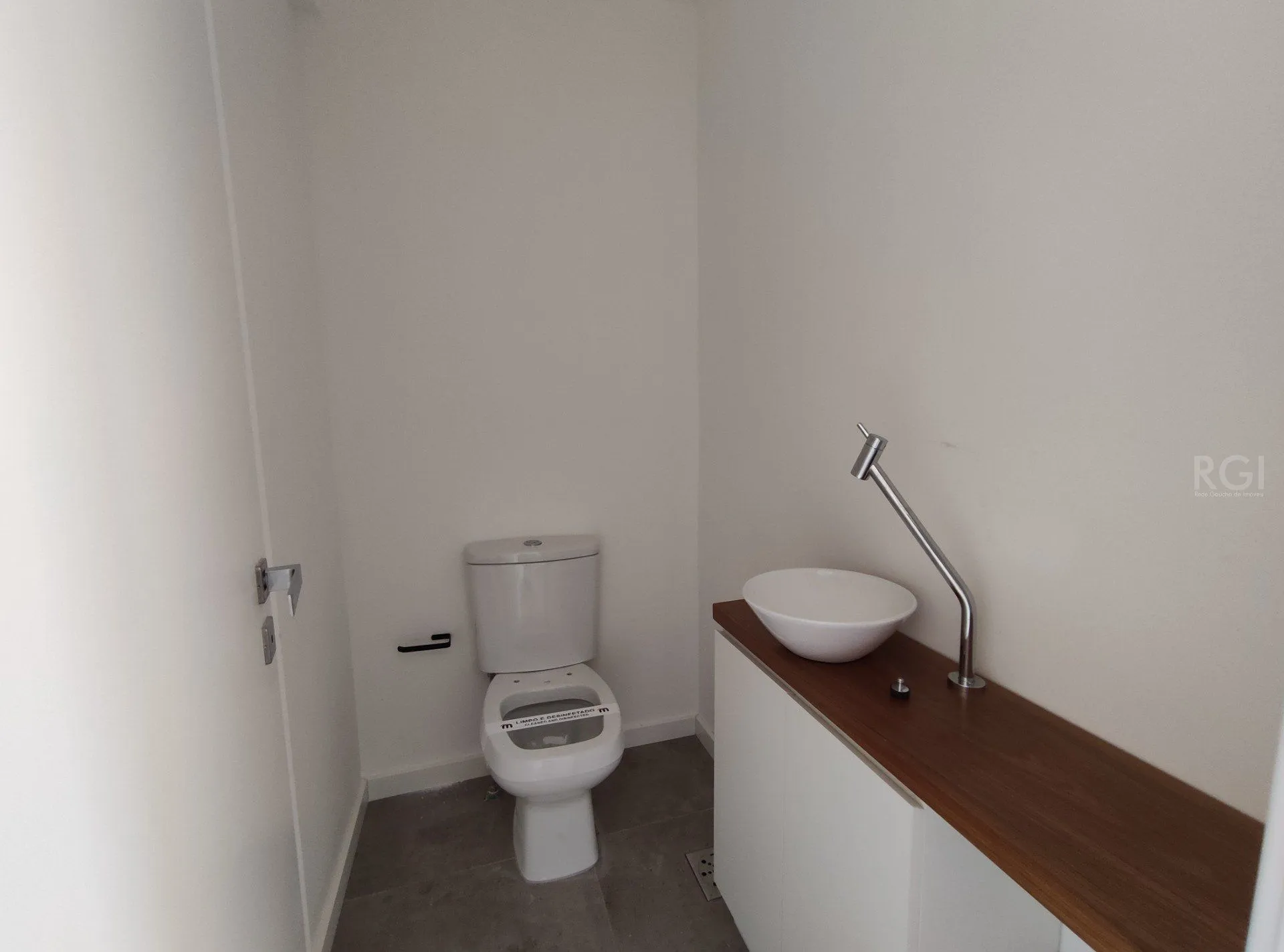 Imagem Apartamento para Venda - 44.98m², 1 dormitório, sendo 1 suites, 1 vaga - Teresópolis