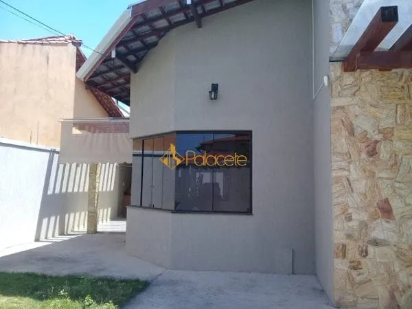 Foto do imóvel Casa à venda 3 Quartos, 1 Suite, 4 Vagas, 230M², Nossa Senhora do Perpétuo Socorro, Pindamonhangaba - SP