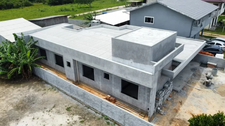 Imagem Linda Casa à Venda em Campo Duna, Garopaba-SC: Conforto, Segurança e Lazer!