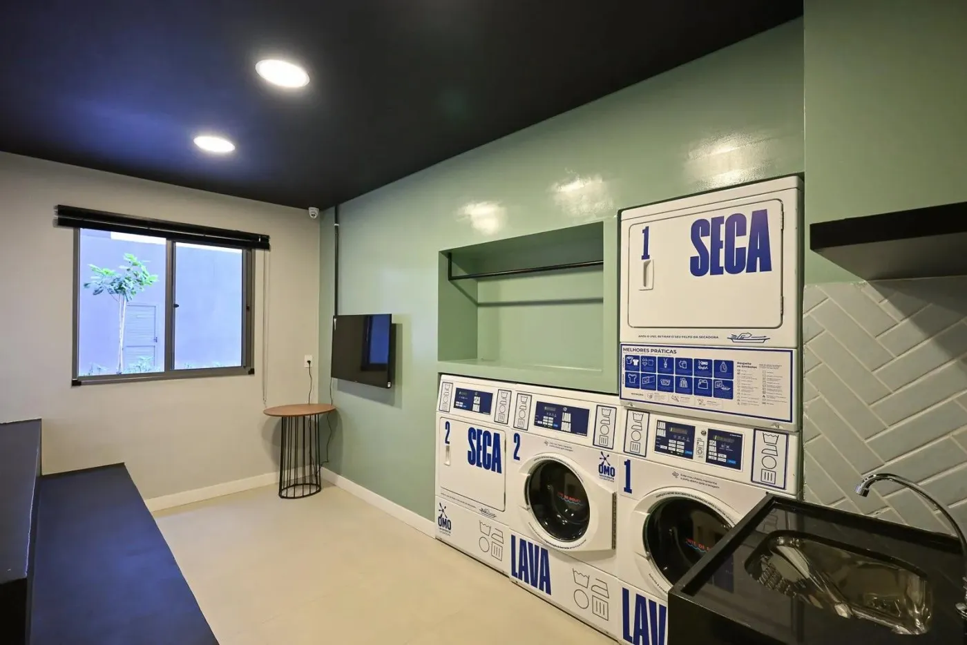 Imagem Apartamento para Locação em São Paulo, Vila Andrade, 2 dormitórios, 1 banheiro