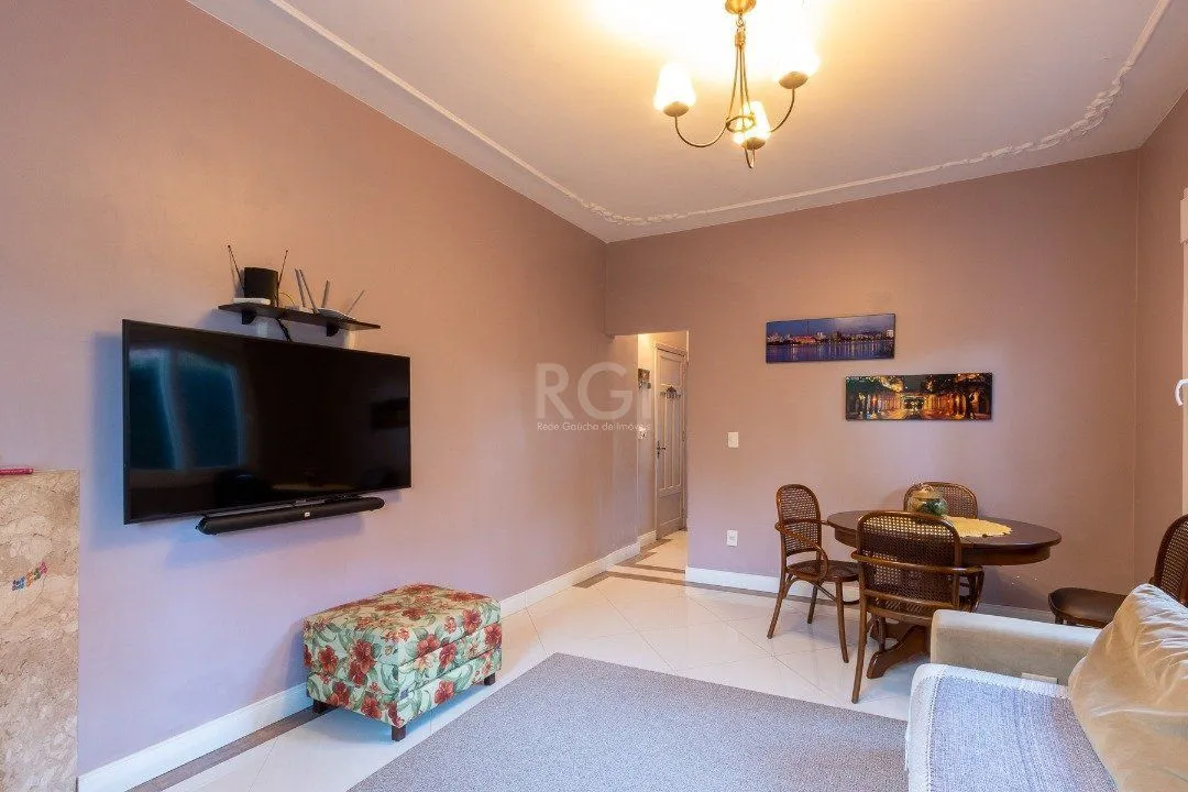 Imagem Casa para Venda - 200m², 3 dormitórios, sendo 1 suites, 2 vagas - Vila Assunção