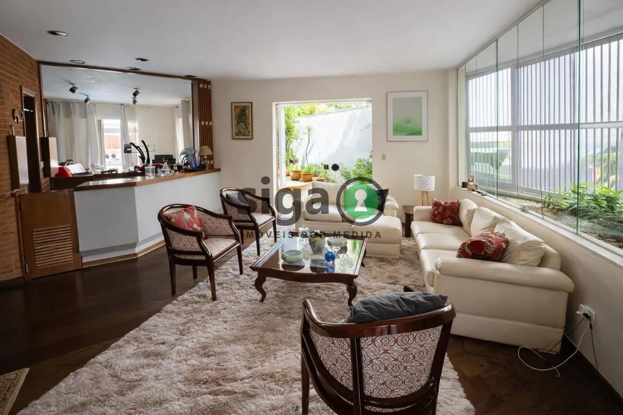 Imagem Casa no Brooklin com 3 quartos\2 suites\460acmts
