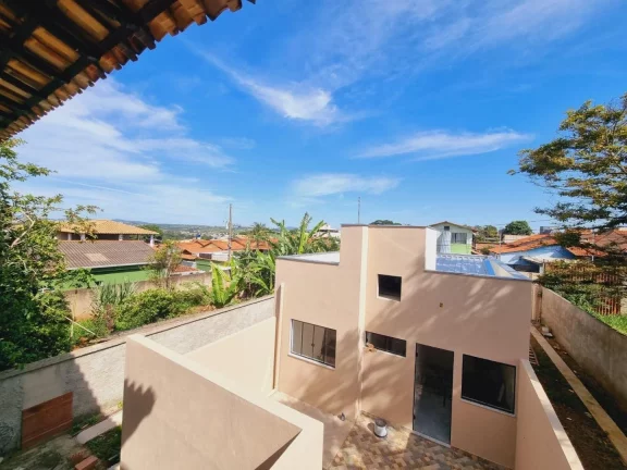 Imagem Casa à venda em Igarapé MG, bairro Resplendor.