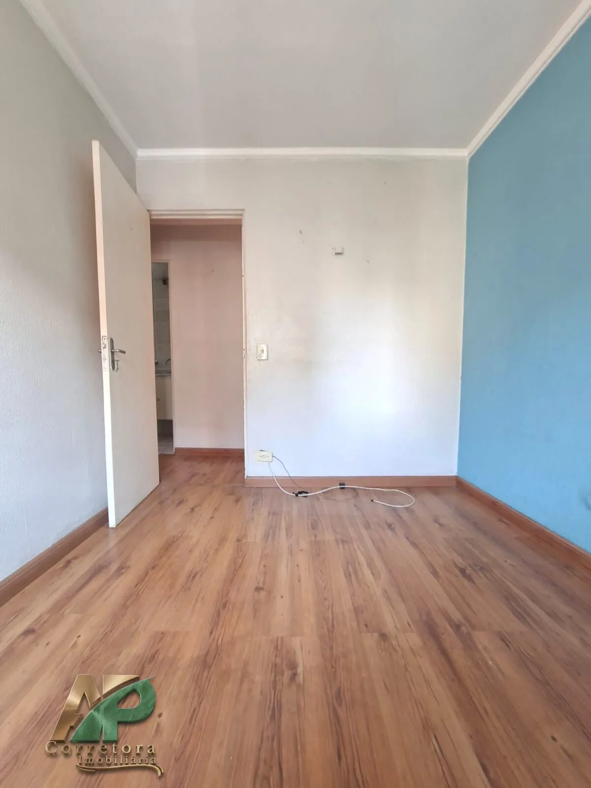 Imagem Apartamento à Venda em Taboão da Serra: 2 Dormitórios no Condomínio Vale dos Pinheiros