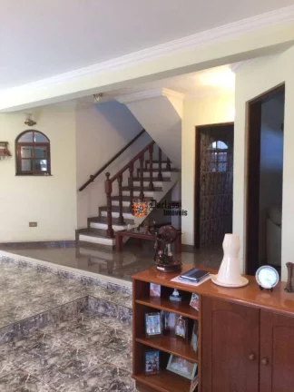 Imagem Sobrado com 4 dormitórios à venda, 500 m² por R$ 2.300.000,00 - Ribeirão dos Porcos - Atibaia/SP