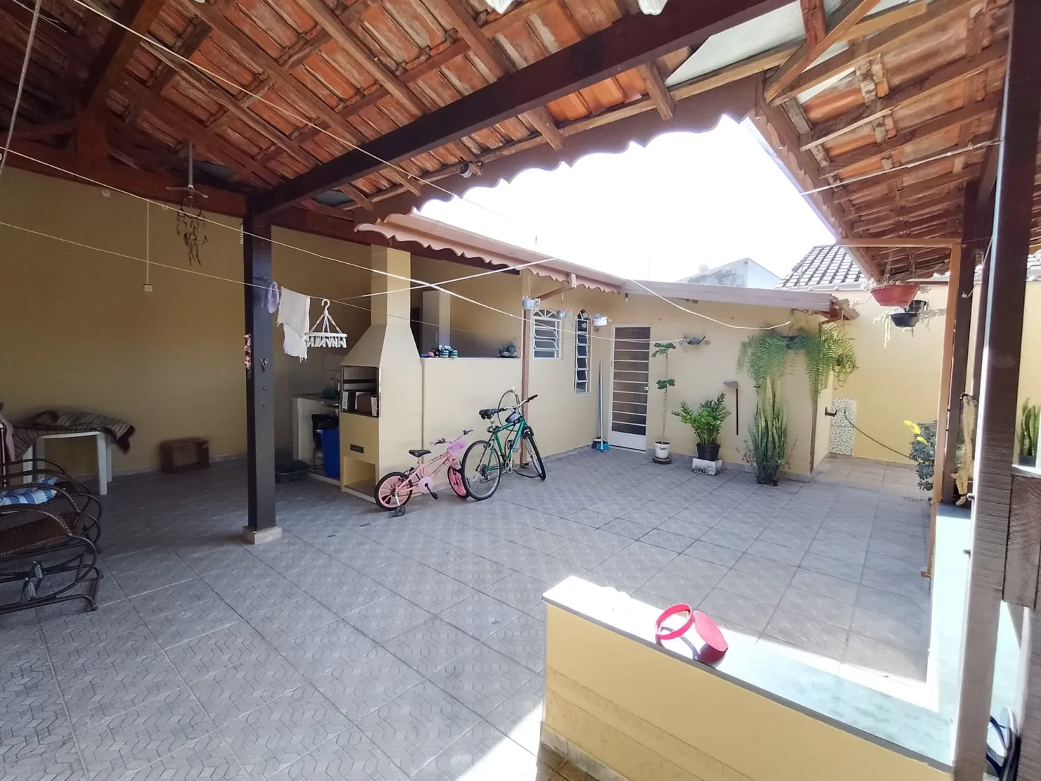 Imagem Casa à venda 3 Quartos, 1 Suite, 5 Vagas, 300M², Jardim Gurilândia, Taubaté - SP