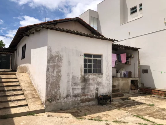 Imagem CASA PADRÃO - PRÓXIMO RIELLIS