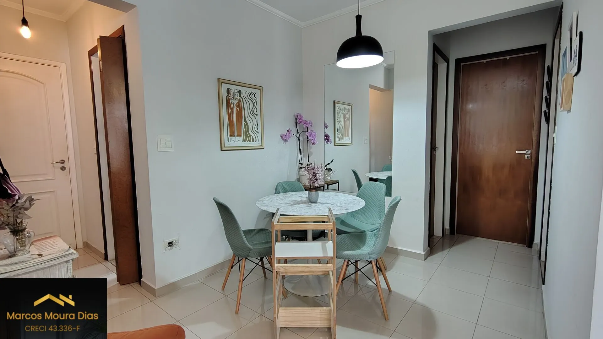 Imagem Apartamento Jardim Esther ( Butantã), sala com Varanda, 02 Dormitórios 1 Vaga, Prédio com Lazer, Portaria 24 hs e Gerador