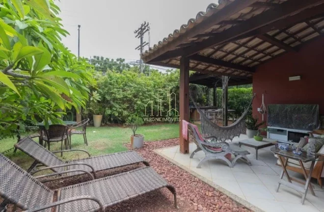 Imagem Vendo casa ampla nascente cercada de natureza conforto segurança em um dos melhores condomínios de Piatã