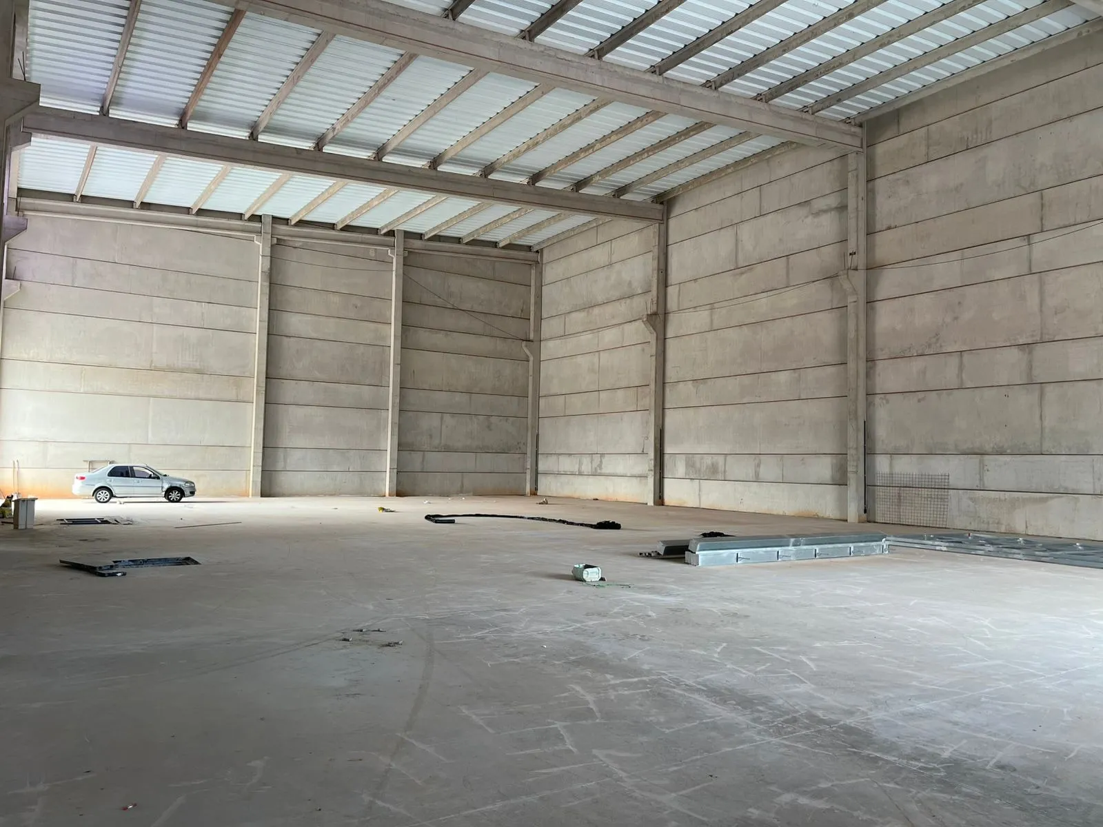 Imagem Galpão Empresarial de 2239,40m² Localizado em Iporanga - Sorocaba/SP!