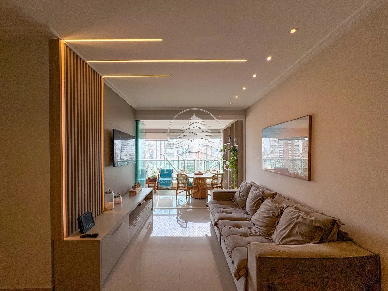 Imagem Apartamento de 2 quartos, 119m² no bairro Embaré, em Santos
