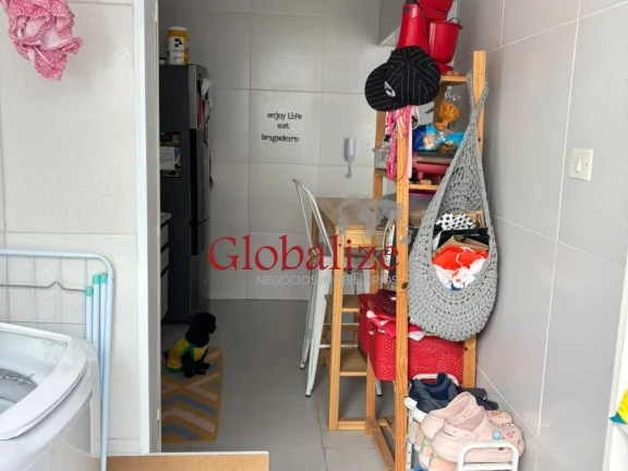 Imagem Apartamento à venda com 69m², 2 quartos, vaga demarcada por R$369.000,00 no Marapé em Santos