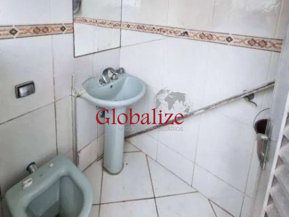 Imagem Triplex no Embaré com 5 dormitórios sendo 3 suítes 5 banheiros piscina churrasqueira e duas vagas de garagem no Embaré em Santos R$ 2.250.000,00