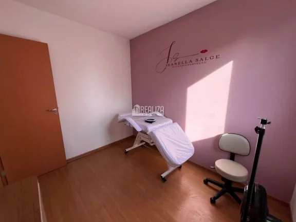 Imagem Apartamento com 2 Dormitórios no Condomínio Parque Unibello, no bairro Recreio dos Bandeirantes - Uberaba