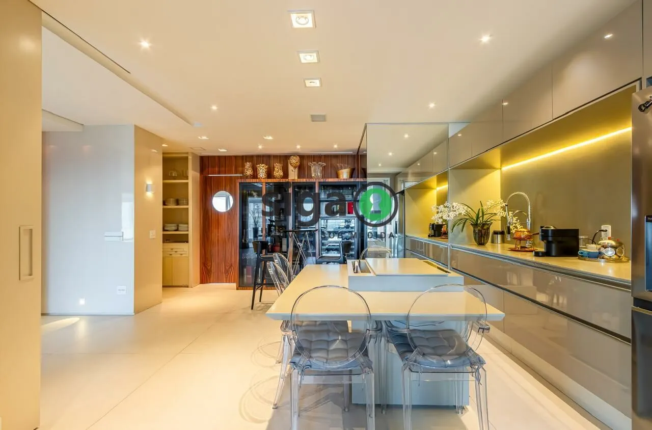 Imagem 4 suítes | Varanda gourmet envidraçada | Andar alto | Vista livre | Lazer completo | Zona Sul de São