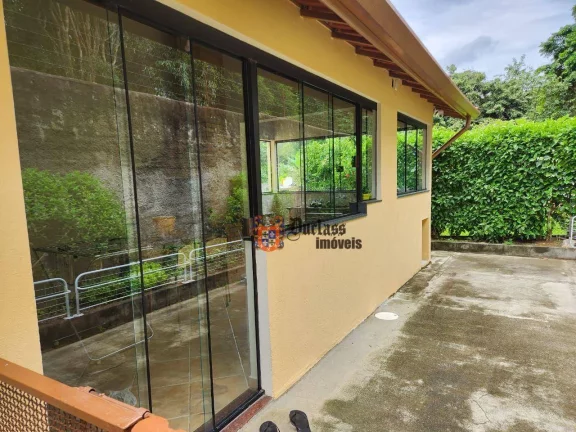 Imagem Chácara com 3 dormitórios à venda, 1704 m² por R$ 669.000,00 - Vila Velha - Caçapava/SP