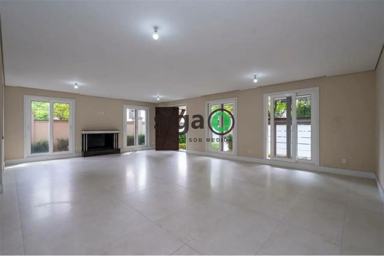 Imagem Linda casa nos Jardins à venda de 724m2 área construída, 4 suítes 3 vagas de garagem