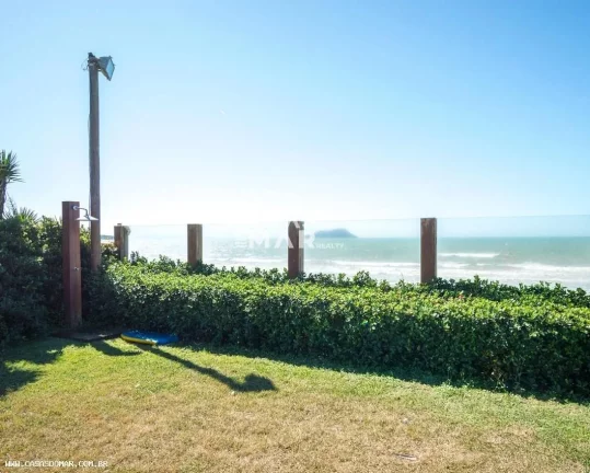 Imagem Casa Frente Mar para Temporada em Armação dos Búzios / RJ no bairro Praia Rasa