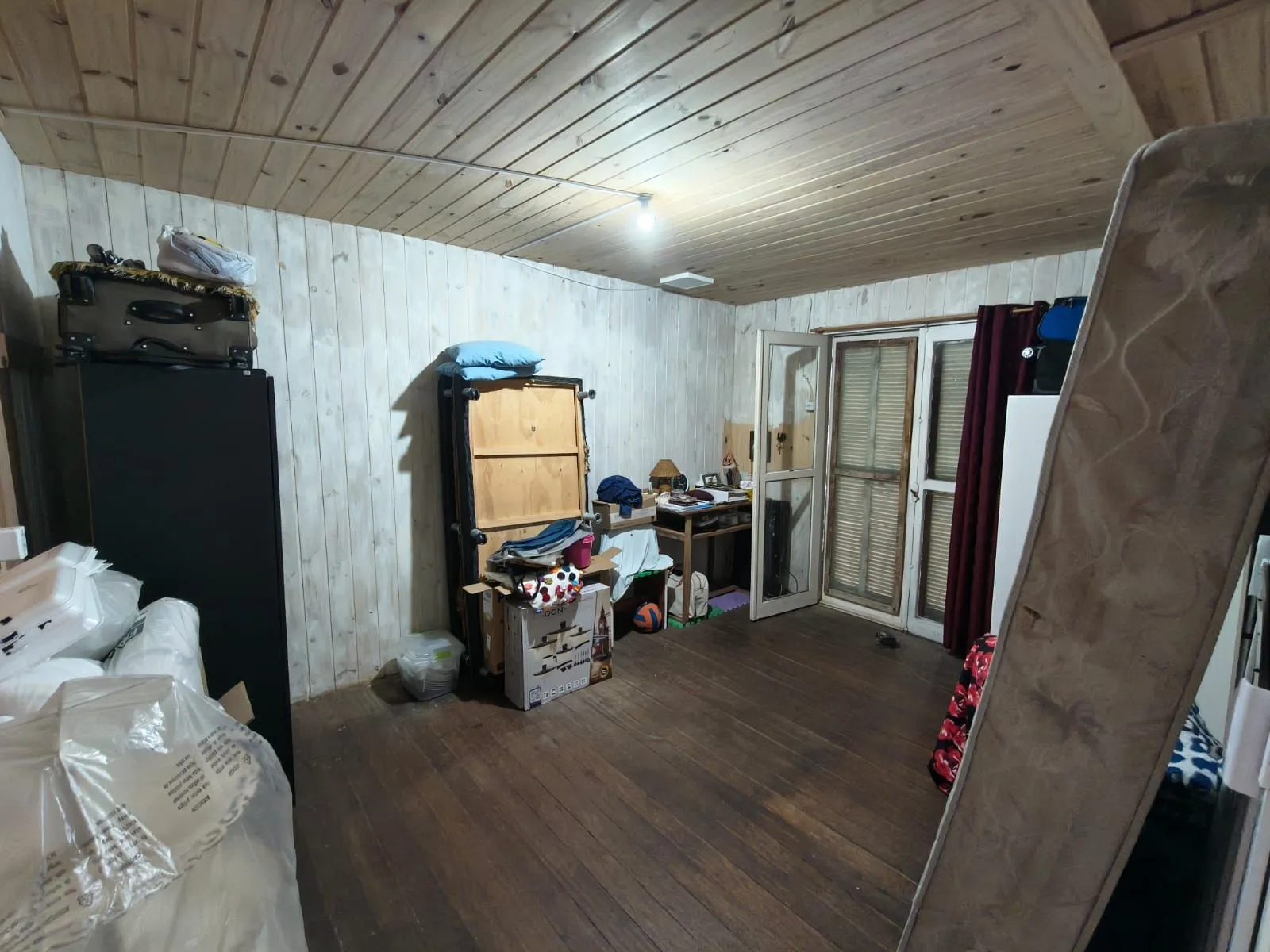 Imagem Terreno medindo 1.296m² no bairro Ponta Grossa - Porto Alegre/RS
