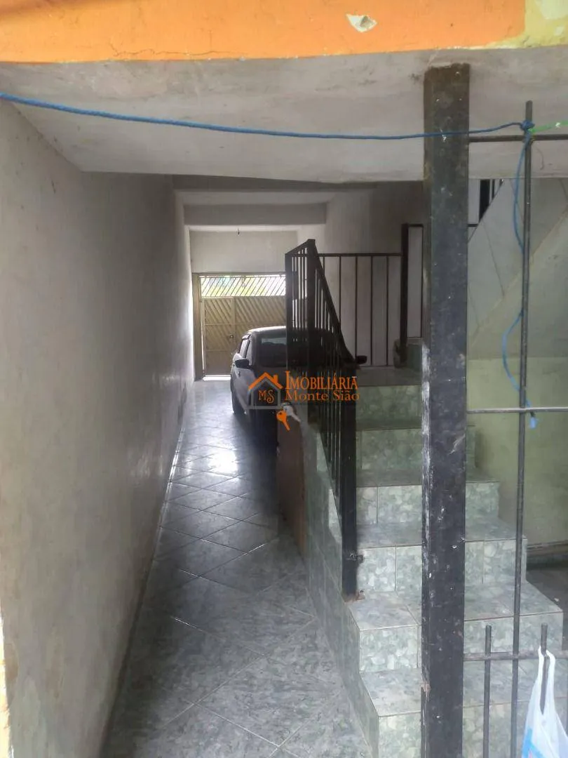 Imagem Sobrado com 7 dormitórios à venda, 160 m² por R$ 670.000,00 - Jardim Cumbica - Guarulhos/SP