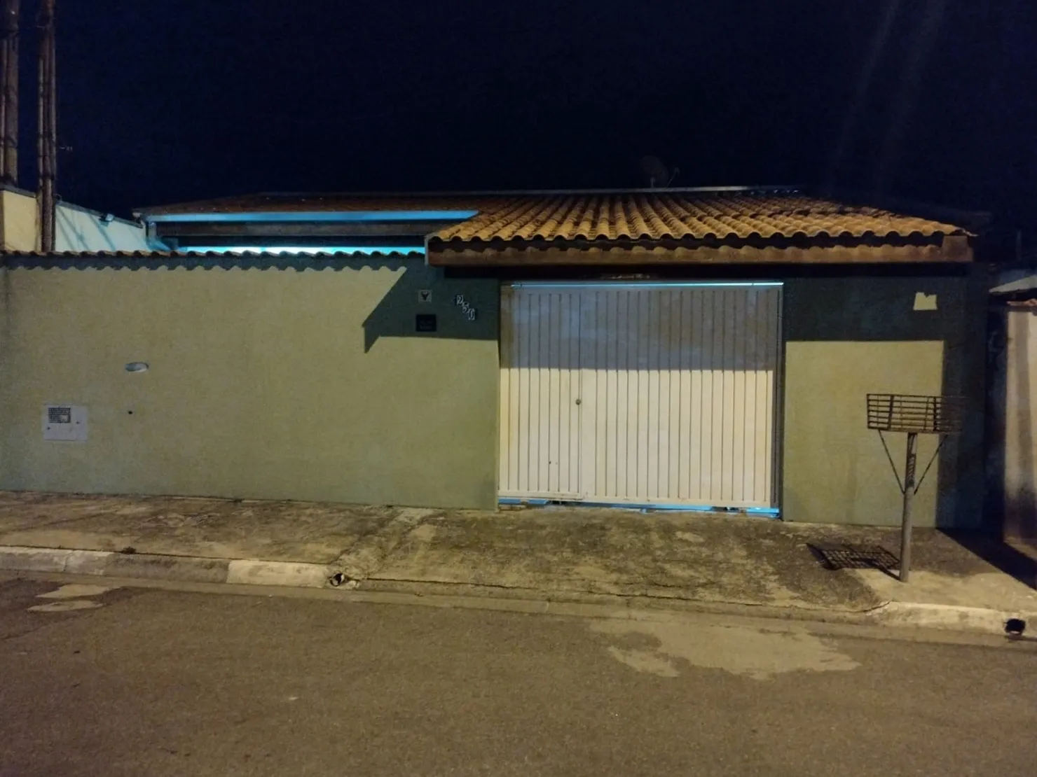 Foto do imóvel Casa à venda 3 Quartos, 1 Suite, 2 Vagas, Residencial Arco-Íris, Pindamonhangaba - SP