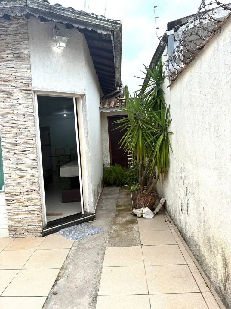 Imagem Casa Ampla 138m² | Suíte c/ Banheira | 2 Vagas | 700m da Praia