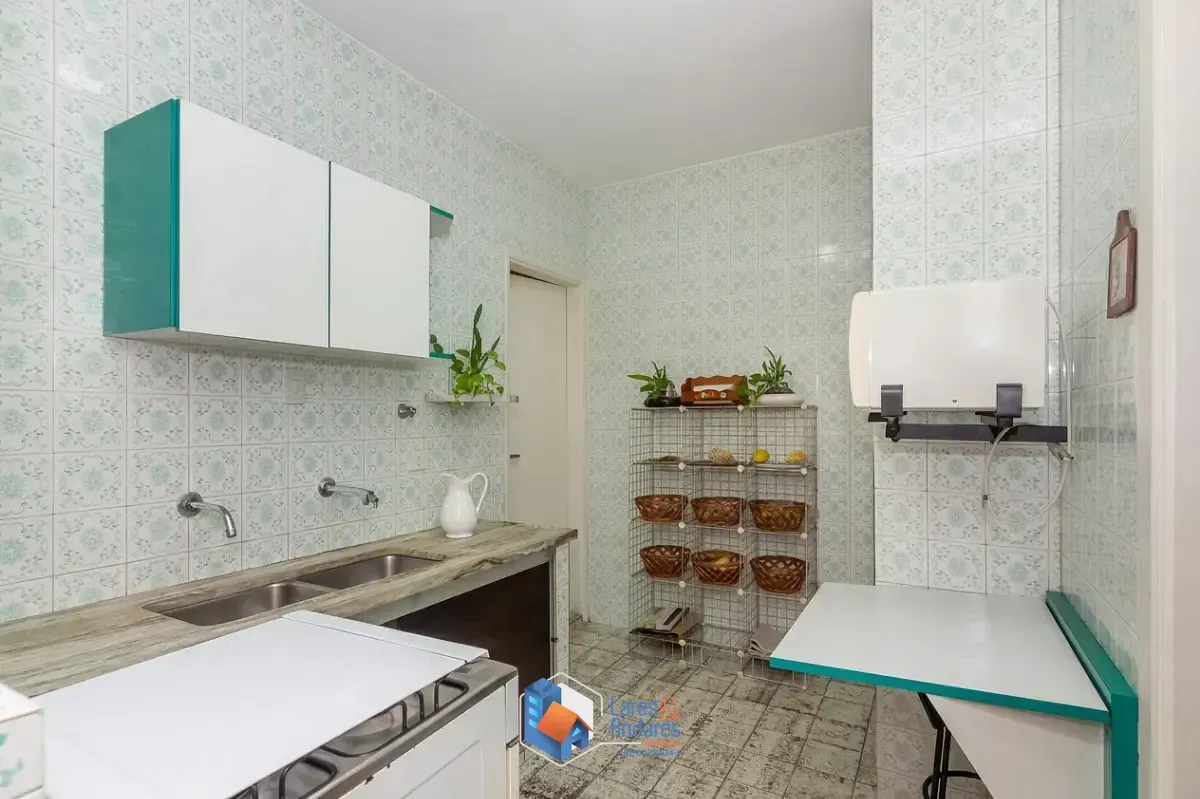 Imagem Sobrado para venda em Vila Cordeiro com 4 quartos, sendo 1 suíte, 160m²