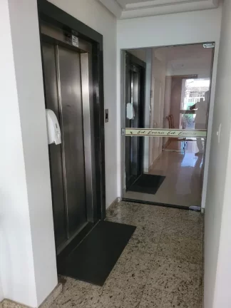 Imagem Em excelente localização 2 quartos sendo uma suíte + quarto reversível a 150 metros da orla da Praia do Morro