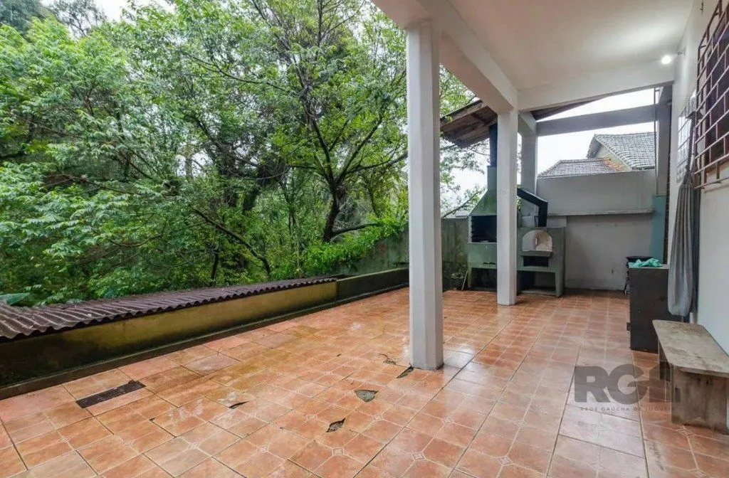 Imagem Casa para Venda - 160m², 3 dormitórios, sendo 1 suite, 2 vagas - Teresópolis