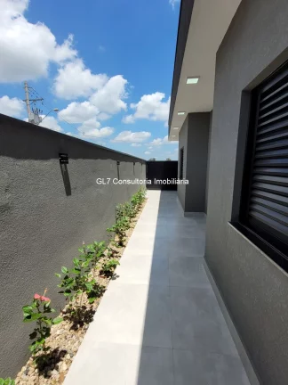 Imagem Linda Casa a Venda 3 Suítes com Piscina, Condomínio Laguna Indaiatuba SP