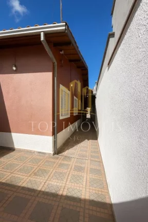 Imagem Ótima casa terrea de 2 quartos no Bosque dos Eucaliptos