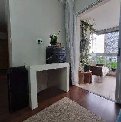 Imagem Apartamento de frente com vista panorâmica, sacada,3 dormitórios,1suíte para venda no bairro Centro Histórico em Porto Alegre/RS.
