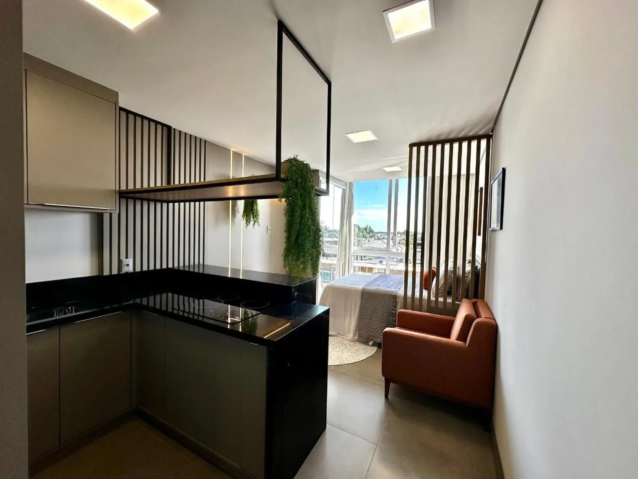Imagem Excelente Studio mobiliado com vaga coberta no Living Resort House