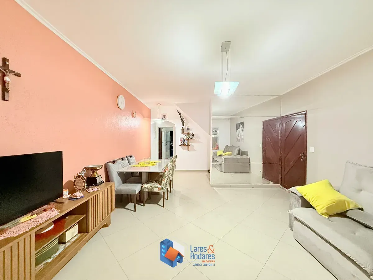 Imagem Sobrado para venda em Jardim dos Lagos com 3 quartos, sendo 3 suítes, 185m²