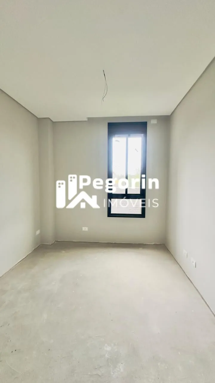 Imagem Sobrado à venda em Pinhais, Centro, com 3 quartos, 253,42m²