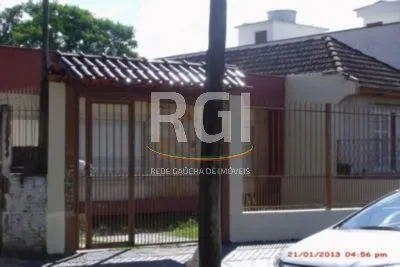 Imagem Casa para Venda - 180m², 3 dormitórios, sendo 1 suites, 3 vagas - Vila João Pessoa