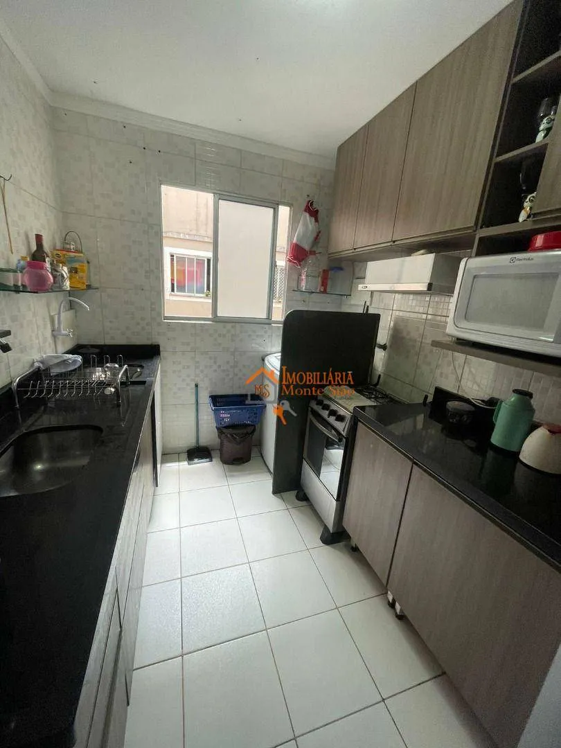 Imagem Apartamento com 2 dormitórios à venda, 44 m² por R$ 277.000,00 - Água Chata - Guarulhos/SP