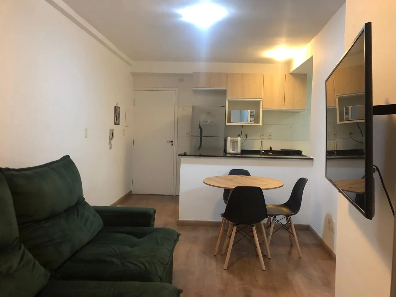 Imagem Apartamento mobiliado no Alpha Club, 2 dormitórios, suíte e 2 vagas no Campolim