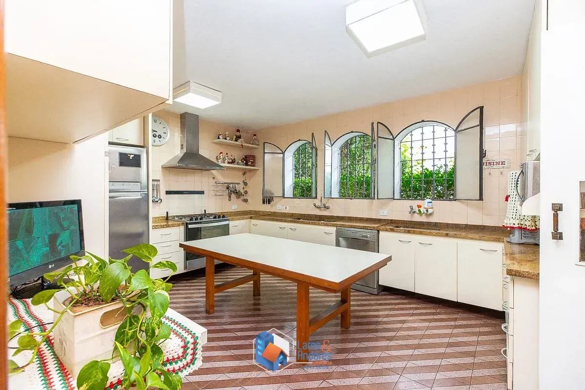 Imagem Casa para venda em Jardim Leonor com 4 quartos, sendo 2 suítes, 600m²