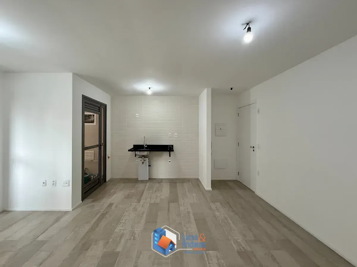 Imagem Apartamento para venda em Moema com 2 quartos, sendo 1 suíte, 64m²