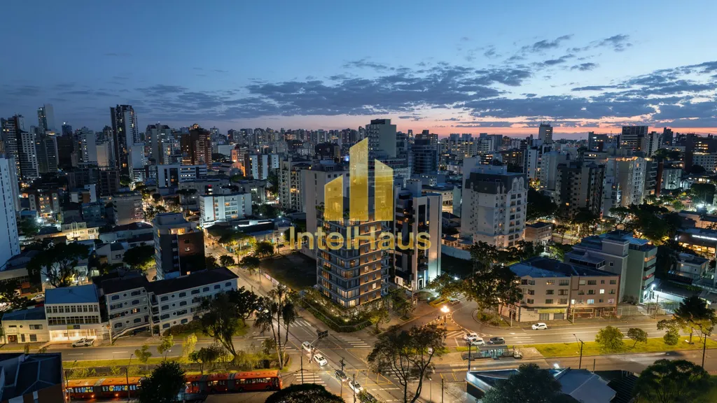 Imagem Aqui, viver é estar presente. É sentir a luz atravessar o espaço, acompanhar o movimento da cidad...