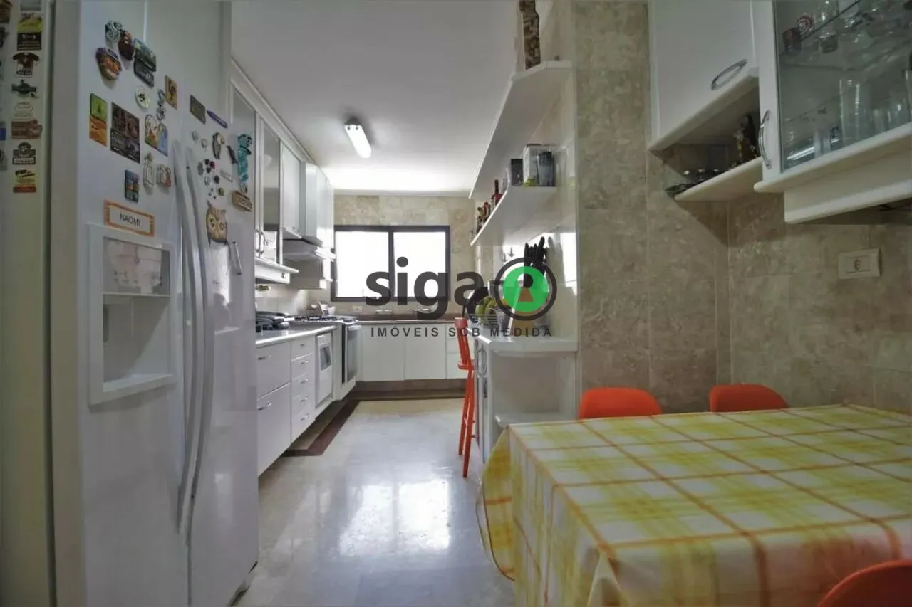 Imagem APARTAMENTO 180M² COM 3 DORMITORIOS A VENDA NO MORUMBI ACEITA PERMUTA