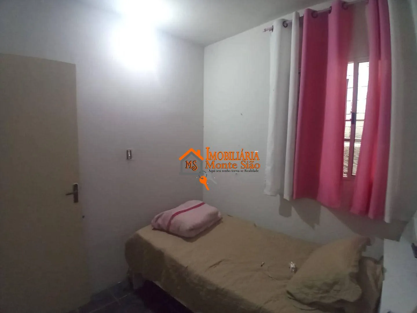 Imagem Casa com 3 dormitórios à venda, 135 m² por R$ 357.000,00 - Cidade Soberana - Guarulhos/SP