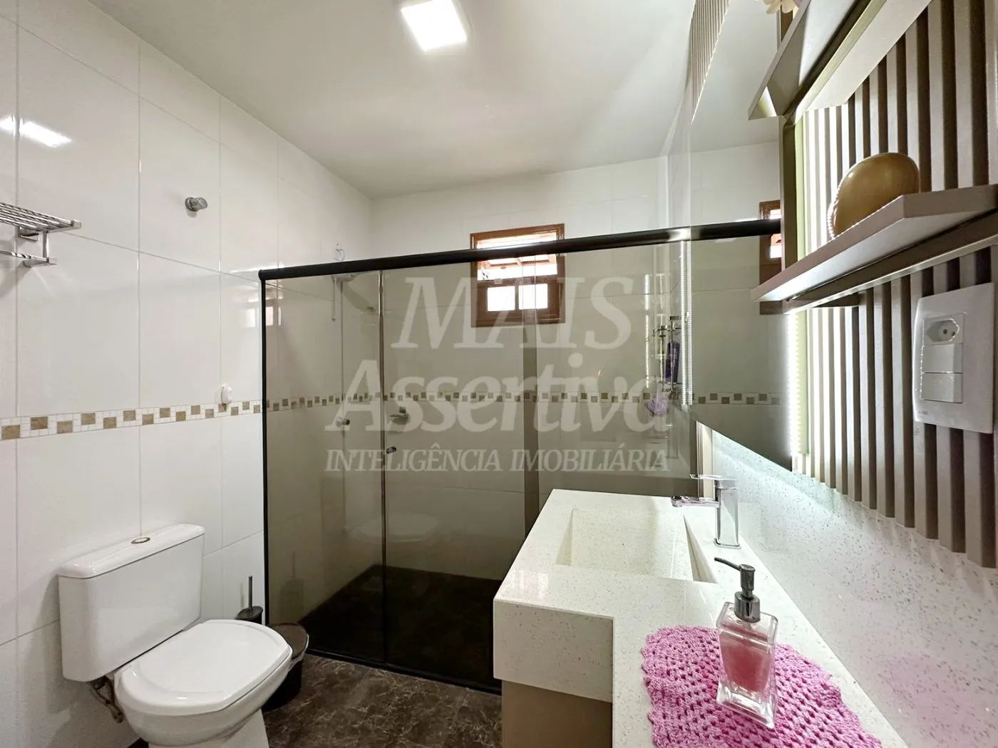 Imagem Casa mobiliada para venda, 3 dormitórios - bairro Floresta em Estancia Velha