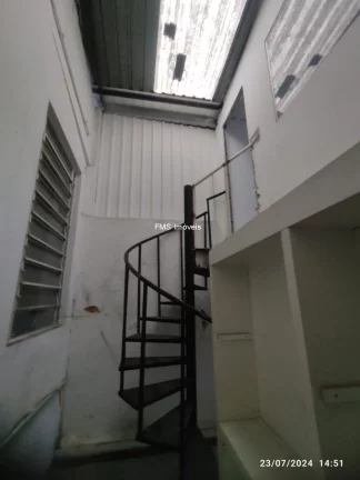 Imagem Loja com 235m² para locação em Pinheiros.