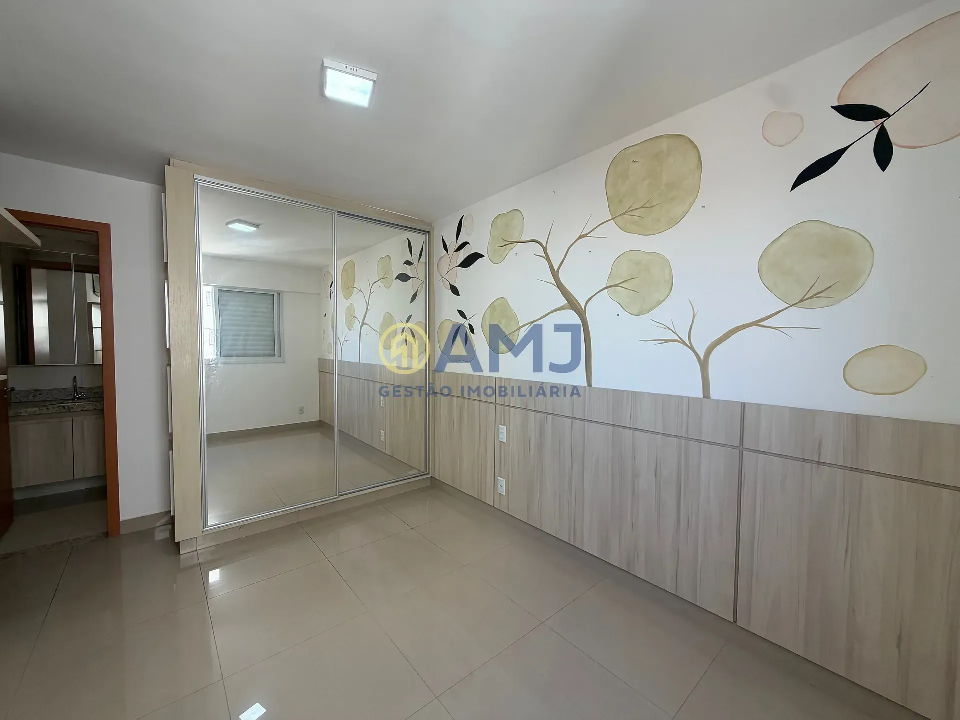 Imagem APARTAMENTO À VENDA | OPORTUNIDADE - PRAÇA SUDOESTE | VILA LUCY